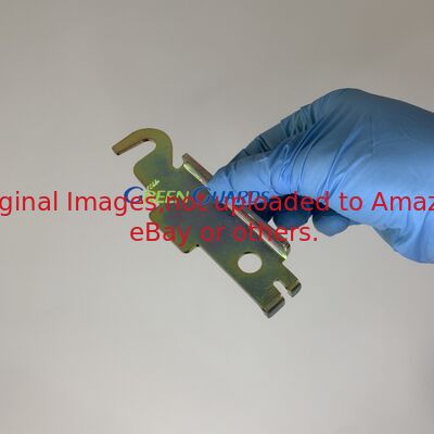 Chiếc máy cắt cỏ LATCH-RH GTCU26323 Fits Deere Hybrid và PrecisionCut Lightweight Fairway Mower