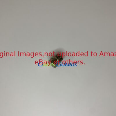 Bộ phận máy cắt cỏ Plug GM138425 Fits Deere PrecisionCut Trim and Surrounds máy cắt cỏ